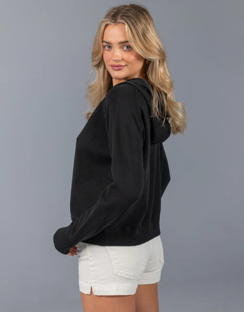 Relaxed Cashmere Hoodie in Black