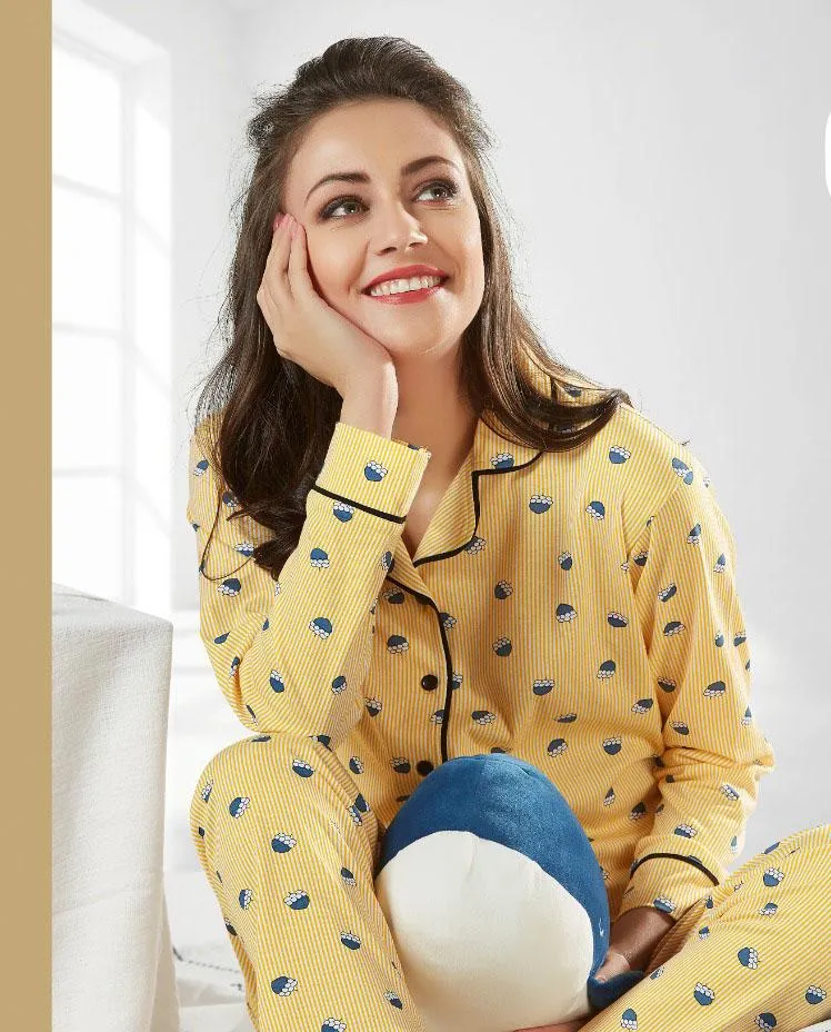 Winter Full Sleeve Yellow Night Suit Pyjama Set for Ladies