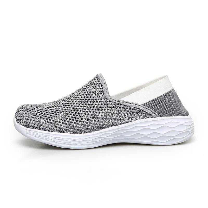 Women's breathable flat soles